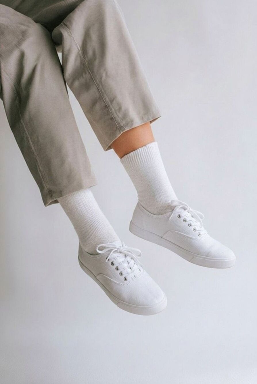 Time and Tru Canvas Sneakers Size 8